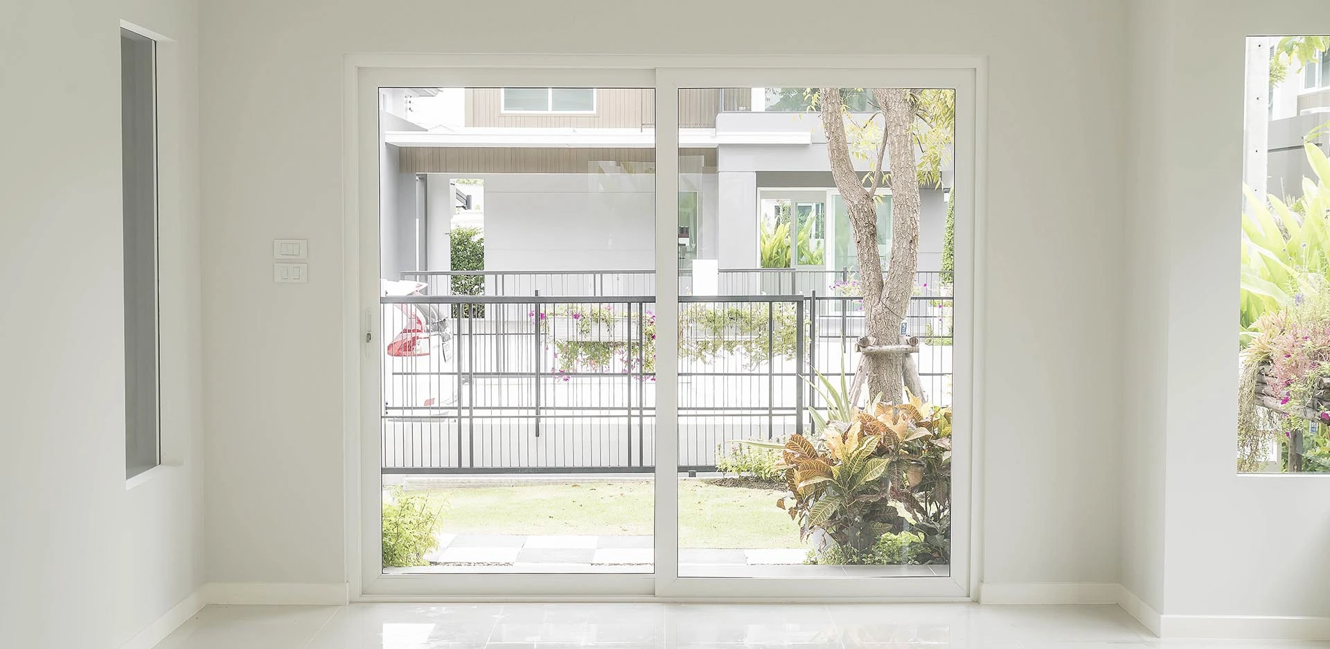 Porta com isolamento acústico